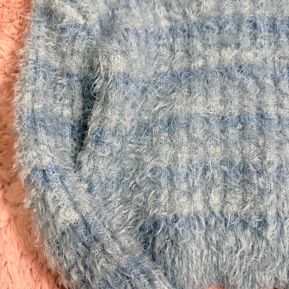 Y2k candies baby blue fuzzy striped mock neck sweater - Picture 6 of 6